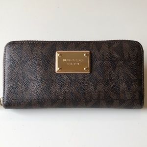 Michael Kors wallet